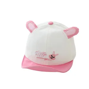 Casquette de baseball pour bambin avec oreilles de lapin et visière rose pour le soleil