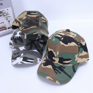 Klassische Camouflage-Baseballkappen mit gebogenem Schirm in Wald- und Stadtmustern