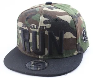 Casquette snapback camouflage jungle avec broderie RUN et bord plat noir pour l'extérieur