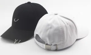 Detail of adjustable metal buckle and three iron rings on stylish cotton baseball cap
