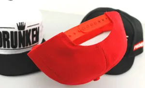 Casquettes snapback pour enfants avec broderie couronne et fermeture réglable pour le soleil
