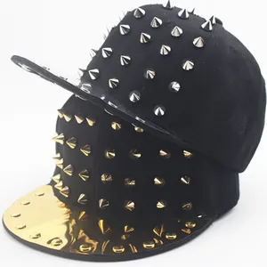 Casquette Snapback Hip Hop Punk avec Rivets en Acrylique Casquette de Baseball avec Bord Miroir Métallique pour Enfants Adultes