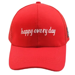 Rote Kinder Mesh Baseballkappe mit Happy Every Day Stickerei und Netzgewebe