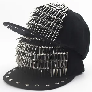 Casquette de Baseball Noire Style Punk Rock Pointes Métalliques Argentées Bord Plat Hip Hop Streetwear Chapeau pour Hommes Femmes Enfants