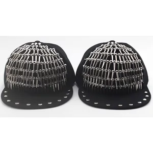 Casquettes snapback noires style punk avec pointes argentées pour parents et enfants