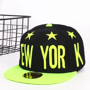 Gorra de béisbol snapback bicolor New York para niños en negro y verde neón