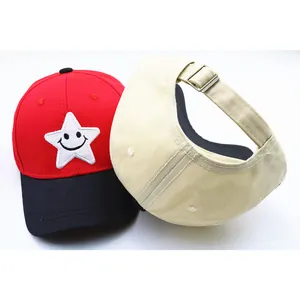 Casquette baseball enfant avec étoile souriante brodée et boucle réglable au dos