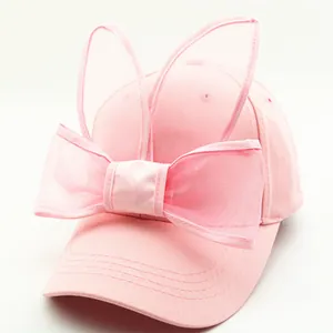 Casquette de baseball rose pour enfant avec oreilles de lapin et un grand nœud en tulle