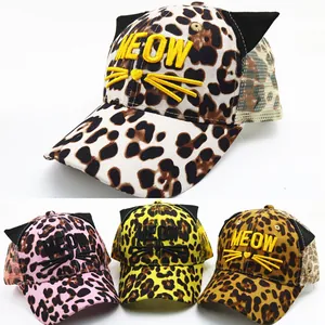 Casquette de Baseball Imprimé Léopard avec Oreilles de Chat pour Enfants Broderie MEOW Chapeau Trucker en Filet Respirant Ajustable Chapeau de Soleil Enfant