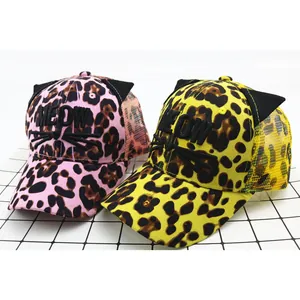 Casquette enfant été avec imprimé léopard, oreilles de chat et maille respirante