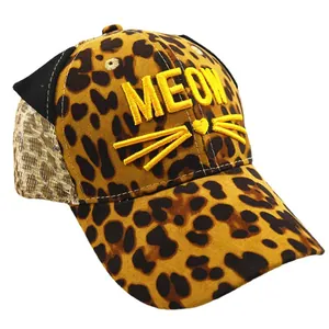 Casquette enfant imprimé léopard avec broderie Meow jaune et maille respirante au dos