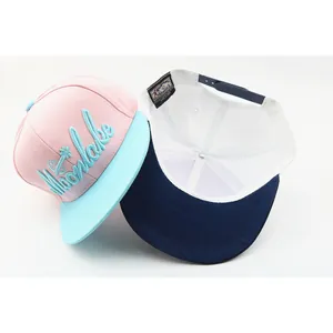 Παιδικό καπέλο snapback με κέντημα Moonlake σε ροζ και μπλε χρώματα αντίθεσης