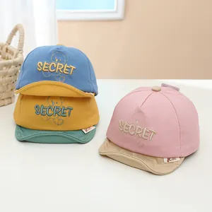 Casquettes de baseball douces pour bébés avec broderie SECRET et motif d'ours