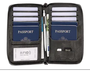 Détails de l'intérieur du portefeuille de voyage RFID avec fentes et poches