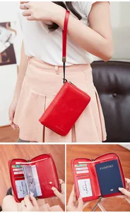 Detalle interior de la cartera para pasaporte RFID con ranuras para tarjetas SIM