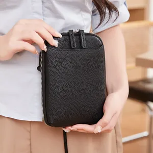 Borsa a tracolla verticale nera in pelle litchi per cellulare con doppia zip in metallo