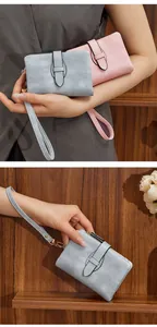 Détail de portefeuilles RFID en cuir PU gris et rose avec fermoir pression et dragonne