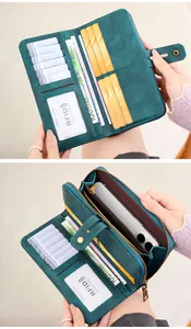 Detailansicht der RFID-Blockierung Teal Geldbörse mit Kartenfächern und Handyfach