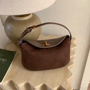 Sac à Main Femme Rétro en Cuir PU Daim Mat Fermoir Doré Carré Sac à Bandoulière Minimaliste Élégant Polyvalent Hiver