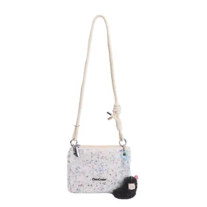 Mini sac bandoulière en peluche à pois colorés avec bandoulière en corde