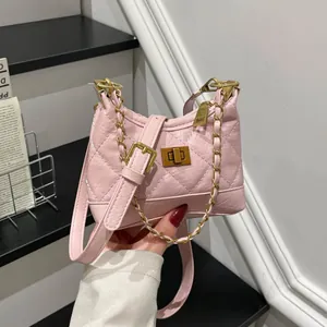 Mini Sac Bandoulière Matelassé en Cuir PU pour Femmes Chaîne Vintage avec Fermoir Tournant Or Sac à Épaule Élégant Sac Hobo pour Quotidien Rencontre Fête