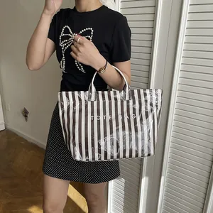 Sac fourre-tout à rayures avec couche imperméable et grande capacité pour un usage quotidien