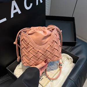 Sac Seau Tissé en Cuir PU pour Femmes Cordon de Serrage Bandoulière Rétro Simple Mode Quotidien Décontracté Sac à Main