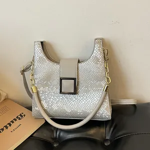 Sac à Bandoulière pour Femmes en Cuir PU Gaufré Serpent Sac à Main avec Chaîne Métallique Boucle Carrée Sac Quotidien
