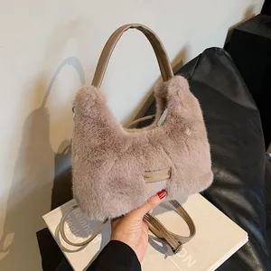 Sac à Main en Peluche Mode pour Femmes Sac Bandoulière en Fausse Fourrure Couleur Unie Petit Sac Carré Avec Bandoulière Réglable