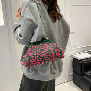 Bolso de punto con estampado de leopardo rosa y cadena plateada para mujer moda