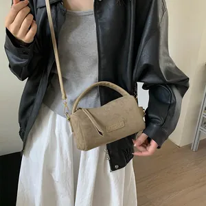 Bolso de mano retro de ante beige con logo PAITOR y correa de hombro para mujer