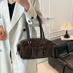Bolso de axila de ante marrón para mujer con lazo decorativo y cordón ajustable