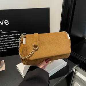 Vintage Wildleder Flap Umhängetasche Mit Goldener Kette Streifen Nähte Mattierte Crossbody Tasche Für Damen Tägliche Handtasche