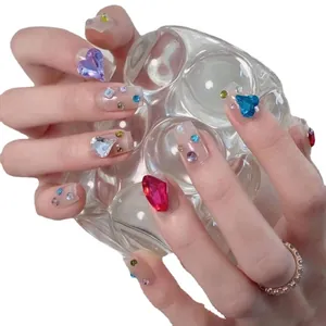 Faux ongles faits main transparents avec strass 3D colorés en forme de cœur carré