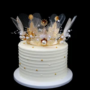 Elegant Golden Flower Cake Topper Crown With Pearl Mesh Leaf Design Metal Tiara For Wedding Birthday Party Dessert Decoration
