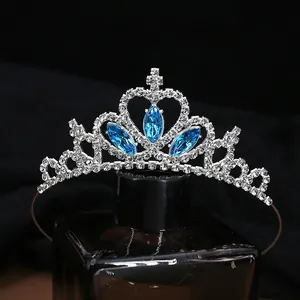 Élégant diadème argenté avec pierres bleues et strass pour cadeau d'anniversaire fille