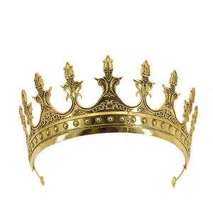 Couronne dorée vintage avec motifs sculptés pour mariages et accessoires de fête