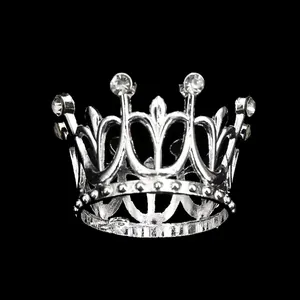 Elegant silver alloy mini crown decoration with sparkling rhinestones and hollow design