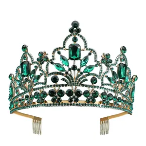 Elegante corona da sposa barocca dorata con cristalli smeraldo e strass per nozze