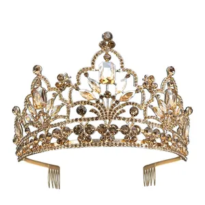 Corona da sposa barocca dorata con strass champagne e pettini laterali per fissaggio