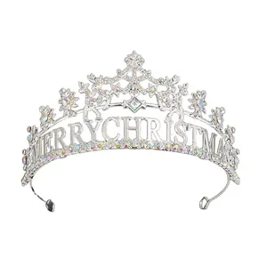 Couronne de Noël argentée avec bois de renne et strass brillants pour fêtes de mariage