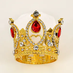 Elegantes goldenes Diadem für Kinder mit roten Strasssteinen und funkelnden Kristallakzenten