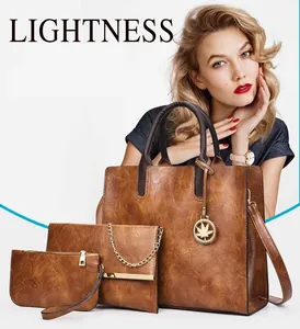 Détails du lot de 3 sacs en cuir PU marron rétro avec pendentif doré et texture grainée