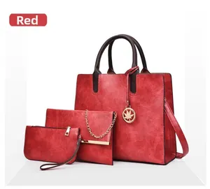 Ensemble de 3 sacs seaux rouges en similicuir avec cabas, pochette dorée et bracelet