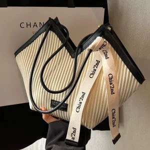 Pleated PU Leather Tote Bag For Women Fashion Contrast Color Large Capacity Shoulder Bag With Decorative Ribbon Commuter Handbag