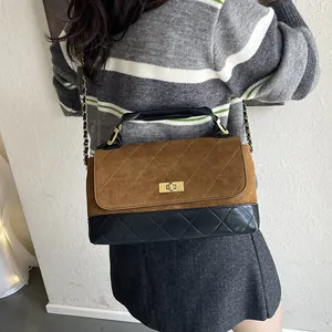 Retro quilted matte leather bucket bag with chain strap and gold twist lock closure