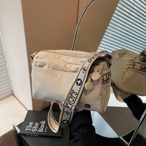 Women Large Capacity Nylon Crossbody Bag Niche Jacquard Canvas Shoulder Bag Versatile Commuter Messenger Bag With Multiple Zipper Pockets