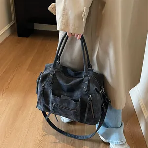 Retro large capacity tote bag with matte finish and multi-zipper pockets for commuting