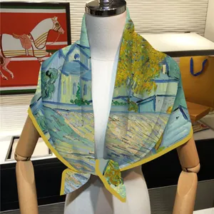 Seidenschal 90cm Quadratisch mit Van Gogh Motiv und handrollierten Kanten für Damen