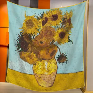 Carré de soie Van Gogh Tournesols 130cm avec bords roulottés à la main et imprimé huile